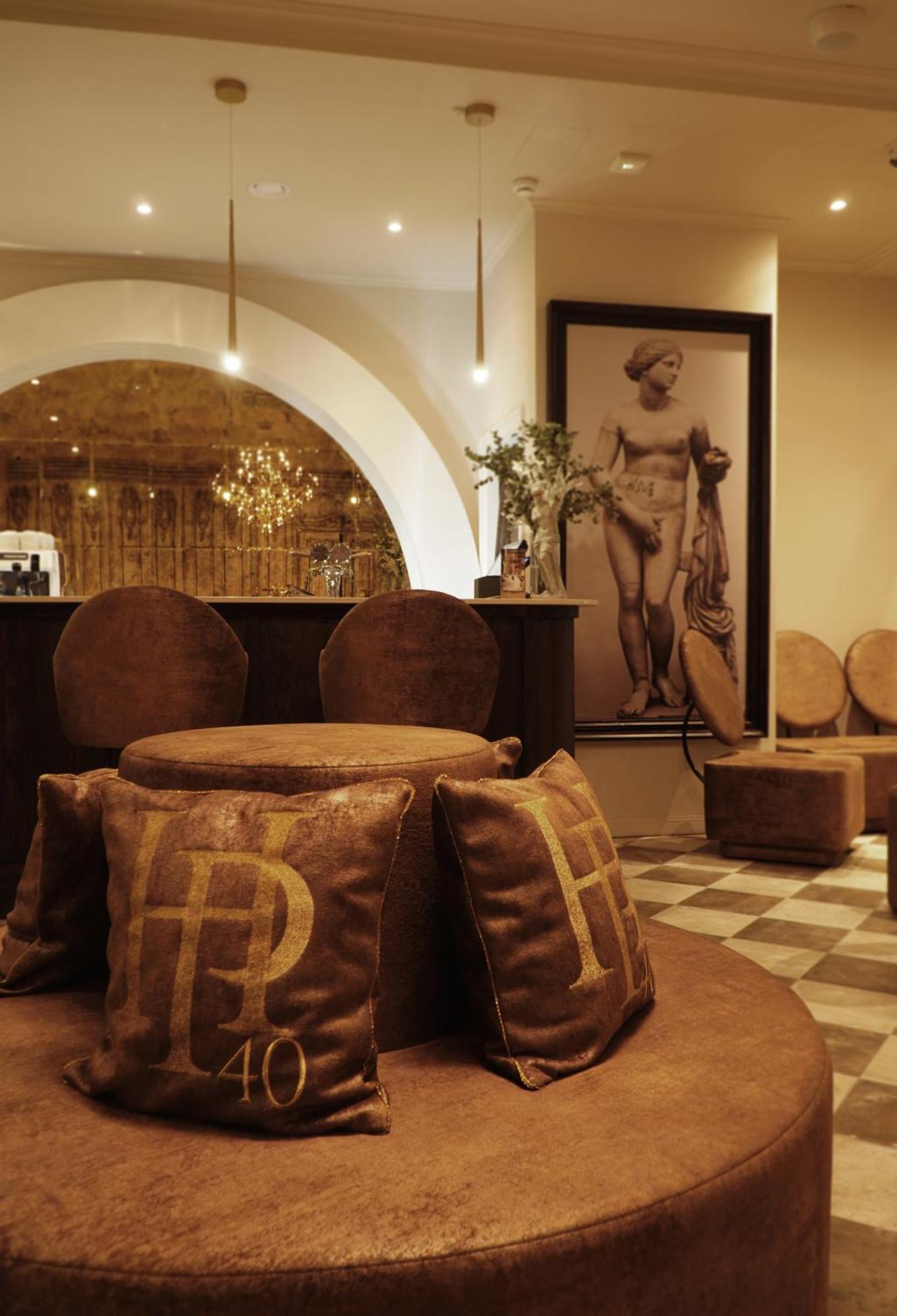 לודז' Hotel Pietryna מראה חיצוני תמונה
