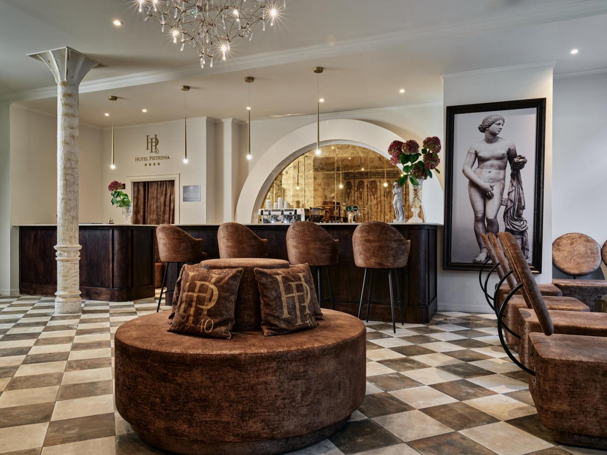 לודז' Hotel Pietryna מראה חיצוני תמונה