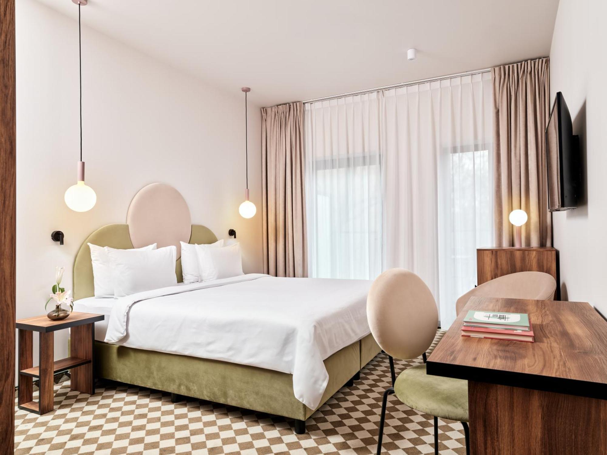לודז' Hotel Pietryna מראה חיצוני תמונה